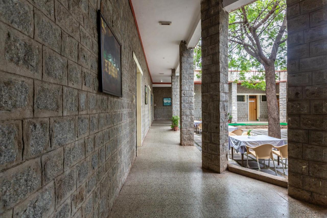 Kstdc Hotel Mayura Bhuvaneshwari Kamalapur هامبي المظهر الخارجي الصورة