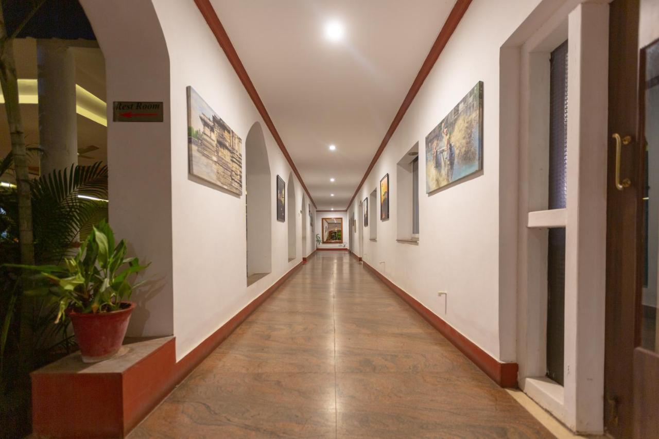 Kstdc Hotel Mayura Bhuvaneshwari Kamalapur هامبي المظهر الخارجي الصورة